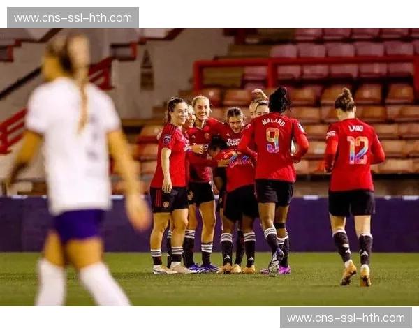 耐克与曼联女足球星图恩签三年合约,价值超150万英镑 耐克与曼联女足球星图恩签三年合约,价值超150万英镑