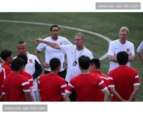 里尔官方宣布签下法国中场佩兰，转会费500万欧元签约至2028年